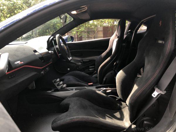 Ferrari 488 Pista Piloti Test Drive_seats