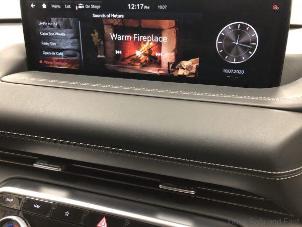 Genesis GV80 info screen