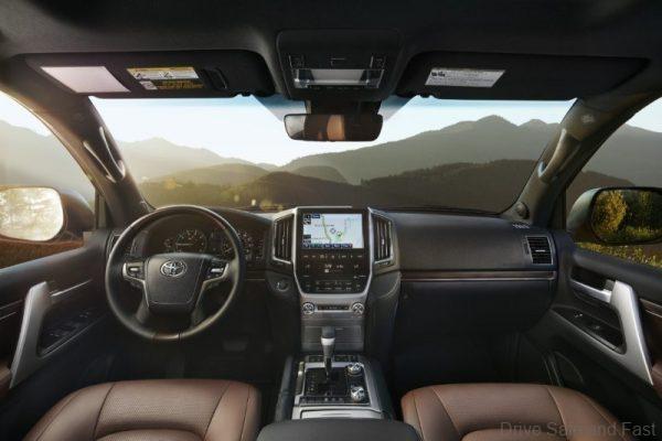 Toyota Land Cruiser Prado 2021 interior