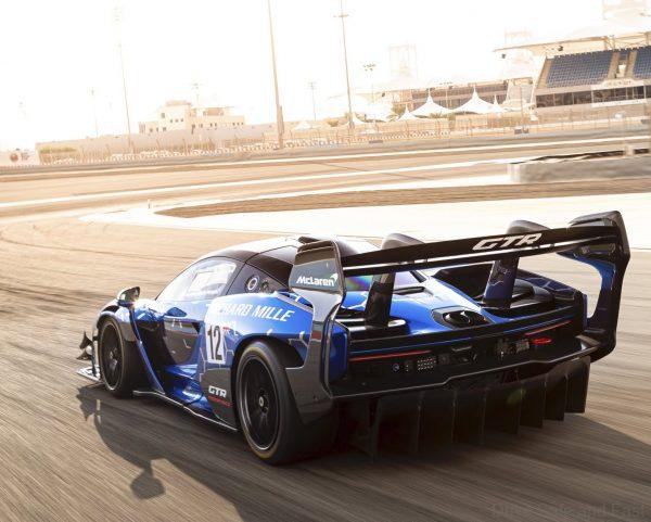 McLaren Senna GTR_on track