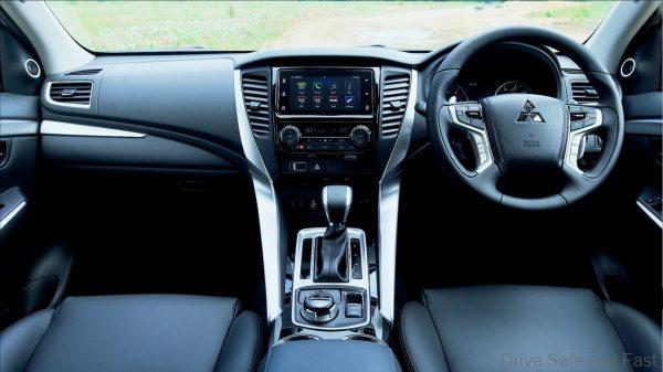 Mitsubishi Commercial Pajero Sport SUV_cockpit