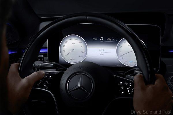 2021 Mercedes Benz S-Class MBUX Screen