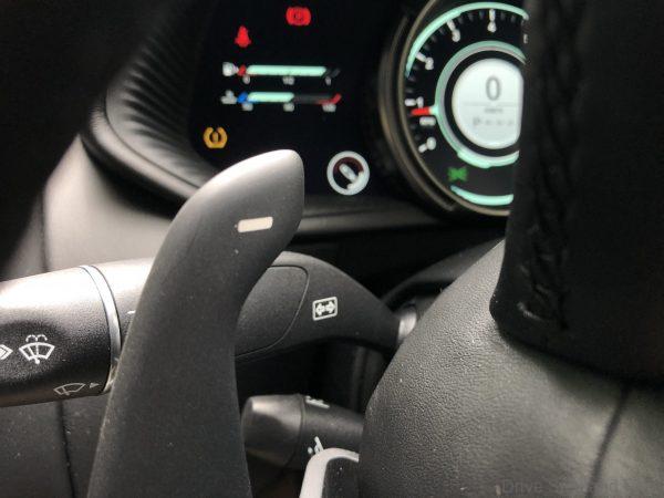 Aston Martin DB11_V8_gearshifter
