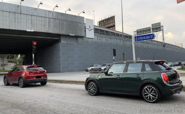 Mazda CX-3 vs Mini Cooper