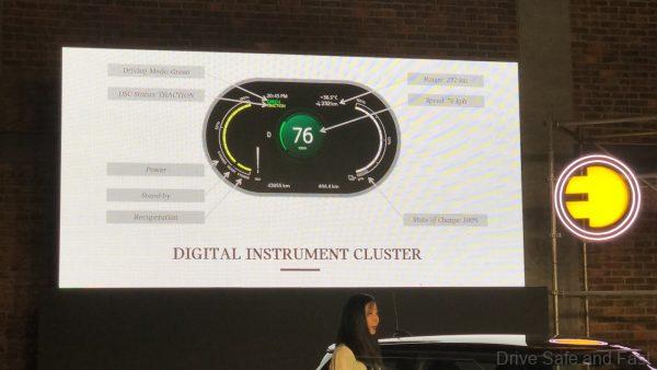 MINI Cooper SE digital instrument