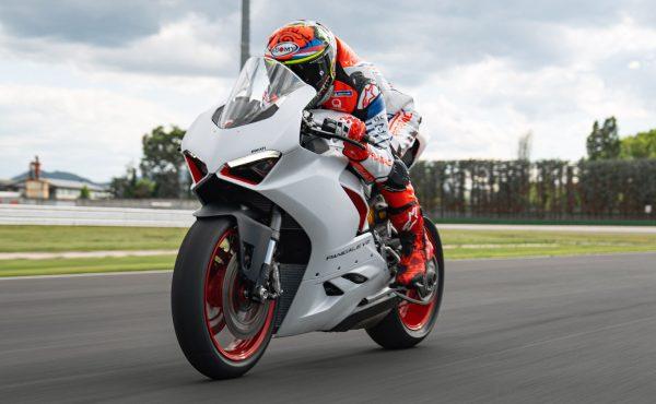 Ducati Panigale V2