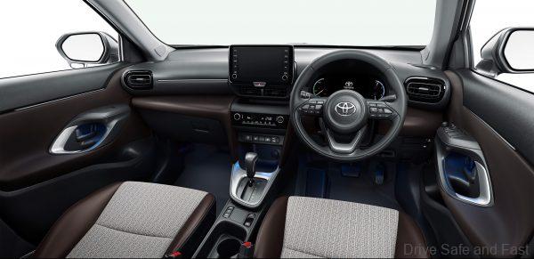 Toyota Yaris Cross cockpit