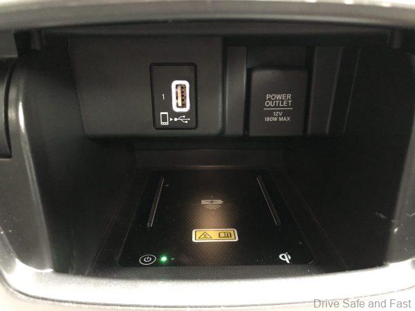 Honda Accord 1.5L Turbo_wireless charging pod