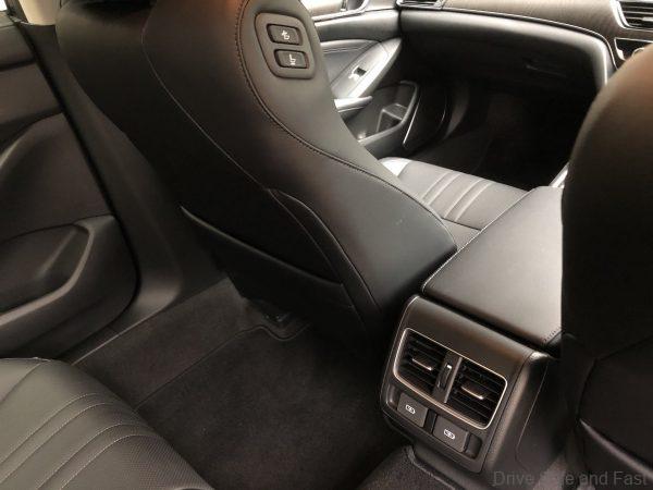 Honda Accord 1.5L Turbo_rear room