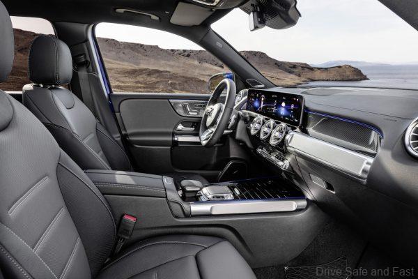 Mercedes-Benz GLB_front seats