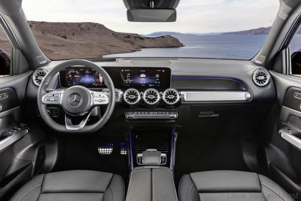 Mercedes-Benz GLB_cockpit