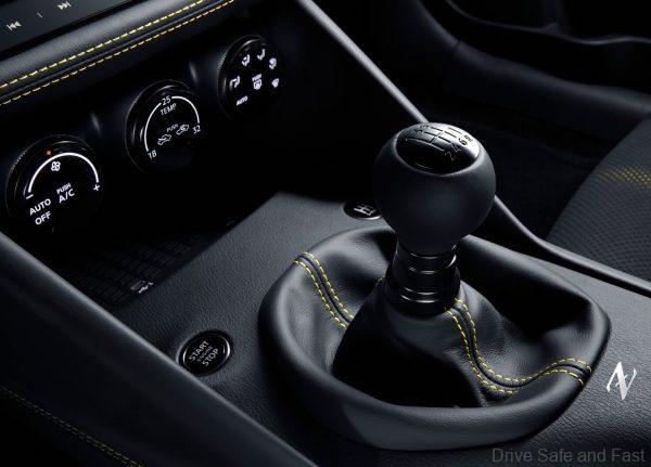 Nissan Z Proto Concept_manual gearshift