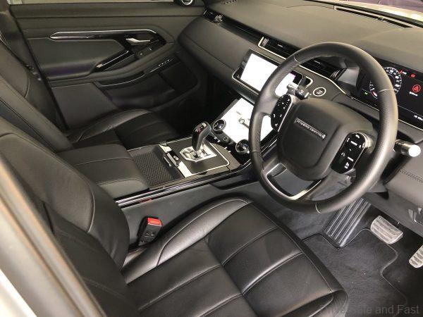 Range Rover Evoque P250 R-Dynamic_front passengers