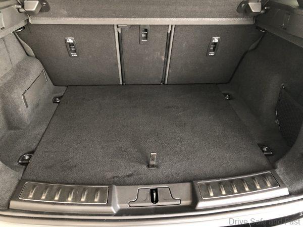 Range Rover Evoque P250 R-Dynamic_luggage room