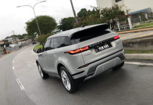 Range Rover Evoque P250 R-Dynamic_rear
