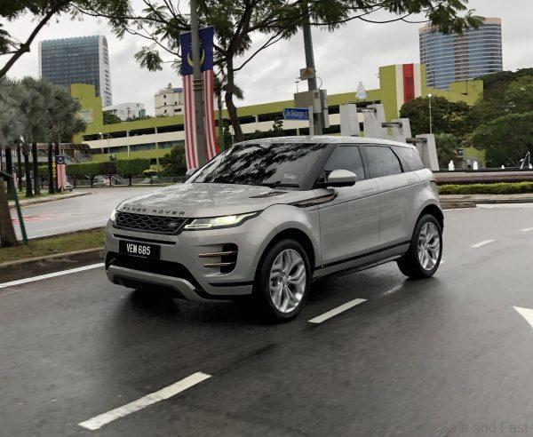 Range Rover Evoque P250 R-Dynamic drive