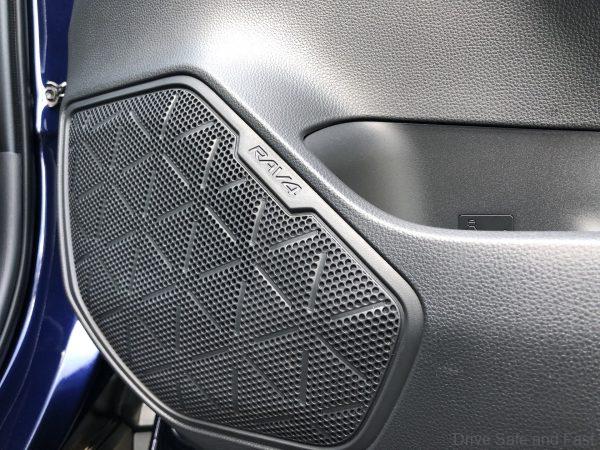 Toyota RAV4_sound system