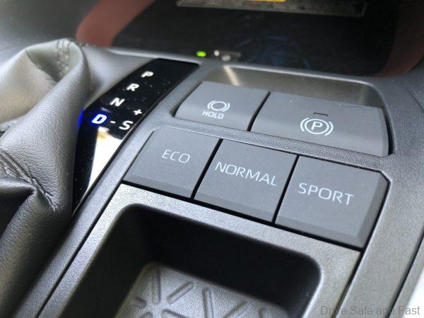 Toyota RAV4_drive selector