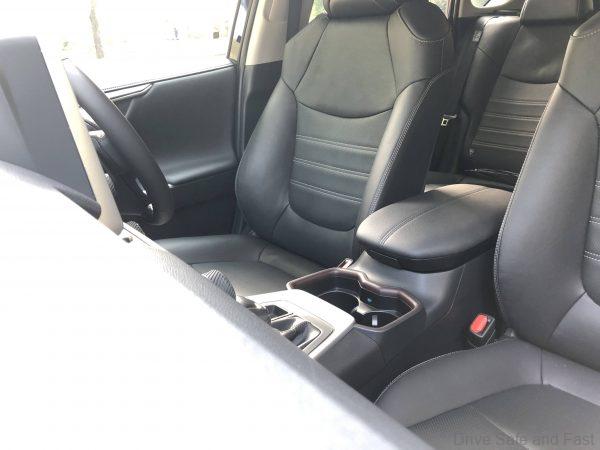 Toyota RAV4_front seat comfort