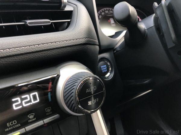 Toyota RAV4_cabin features