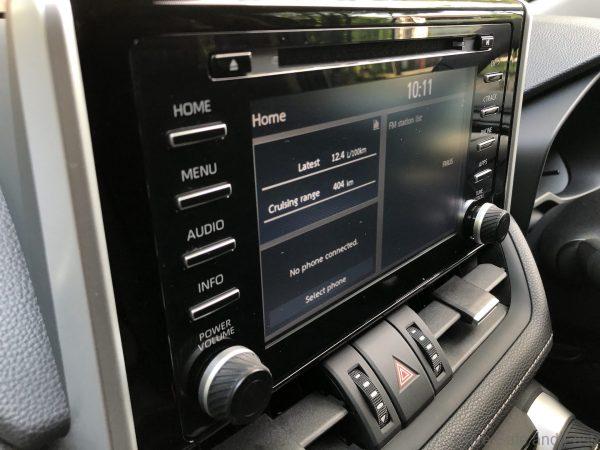 Toyota RAV4_infotainment screen