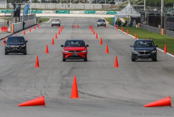 Proton X50 VS Honda HR-V vs BMW X1 At Sepang Circuit
