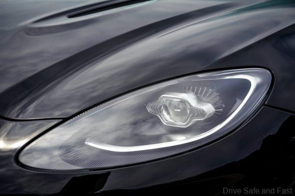 ASTON MARTIN DBX_headlamps