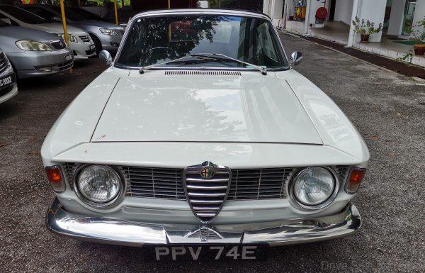 Alfa Romeo GTC_front