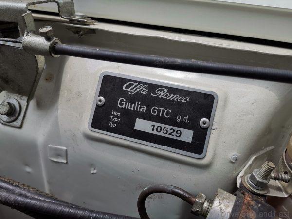 Alfa Romeo GTC_engine plate