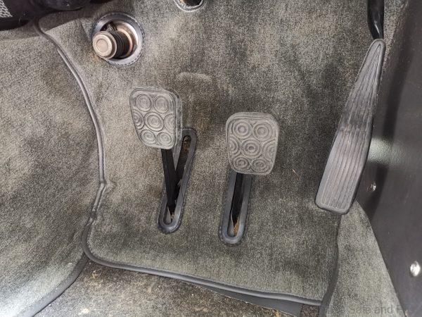 Alfa Romeo GTC_driving pedals