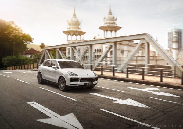 Porsche Cayenne SDAP driving