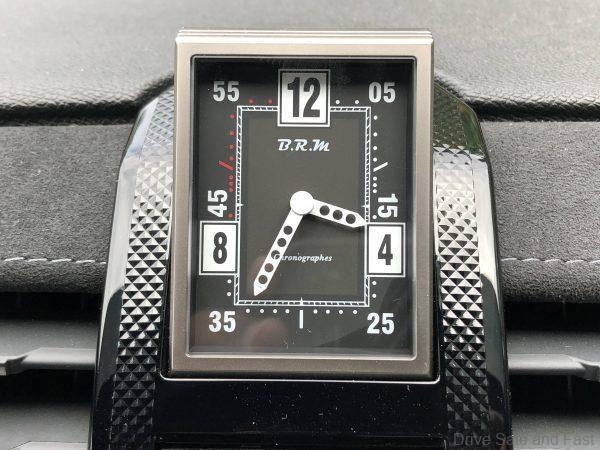 DS 7 Crossback SUV B.R.M. clock