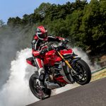 MY20_DUCATI_STREETFIGHTER V4 S_AMBIENCE_28_UC101649_High