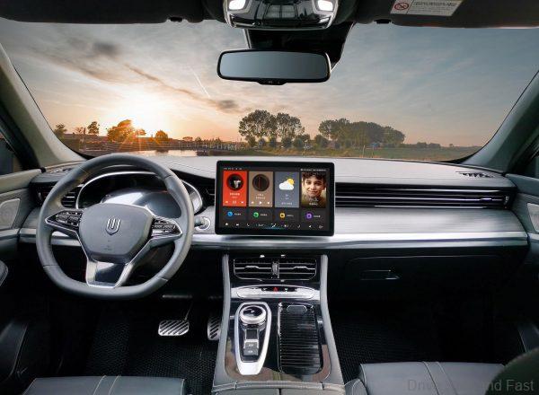 Skywell ET5 infotainment