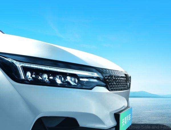 Skywell ET5 front headlamp