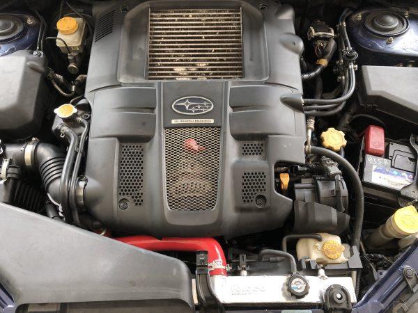 Subaru Legacy GT B4 AWD_Boxer engine
