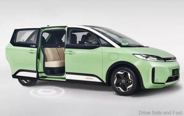 BYD D1 EV side sliding door