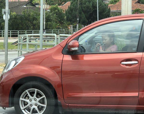 Child without seatbelt