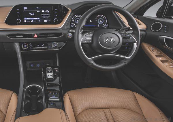 2021 Hyundai Sonata full dashboard
