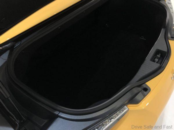 Lexus LC 500 Convertible boot space