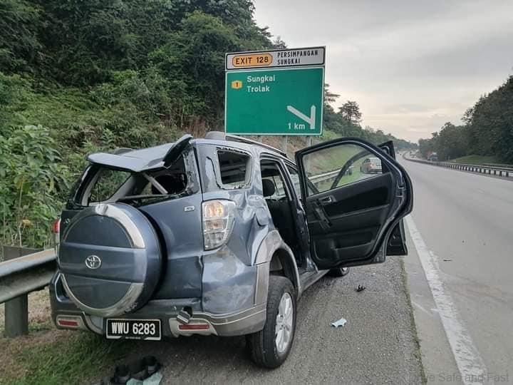 Perodua Axia Driver Drives In The Wrong Direction
