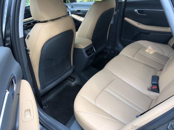 Hyundai Sonata 2021_rear seats
