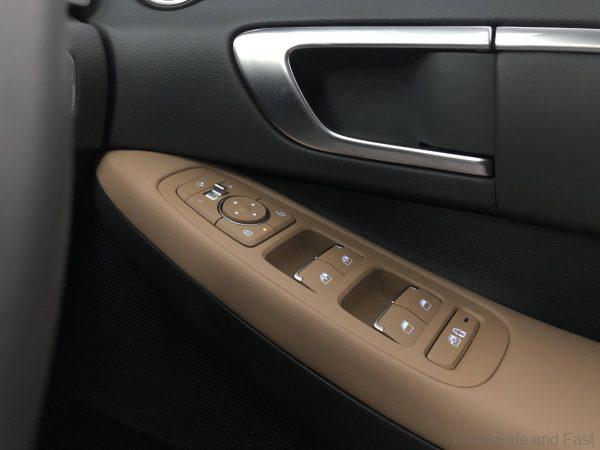 Hyundai Sonata 2021_power window