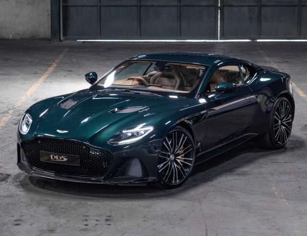 VOTY 2021//Supercar Of The Year – Aston Martin DBS Superleggera