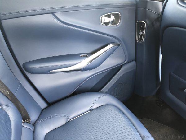 Aston Martin DBX_leather interior