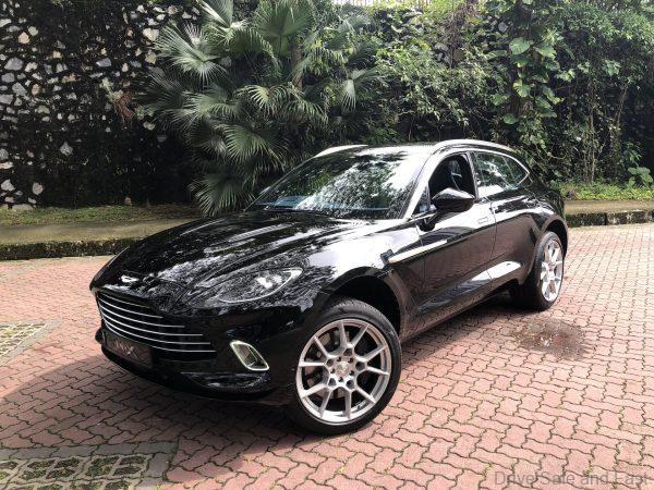 Aston Martin DBX_front bumper