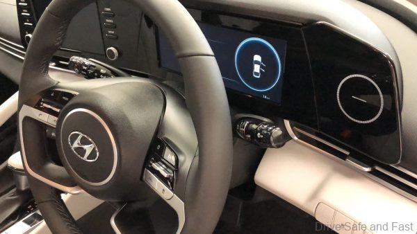 Hyundai Elantra_TFT screen