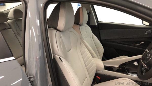 Hyundai Elantra_drivers seat