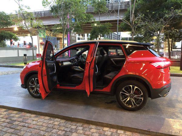 Proton X50 Highline_wide opening doors