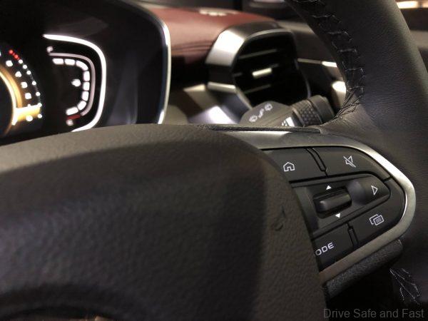 Proton X50 Highline_steering wheel functions